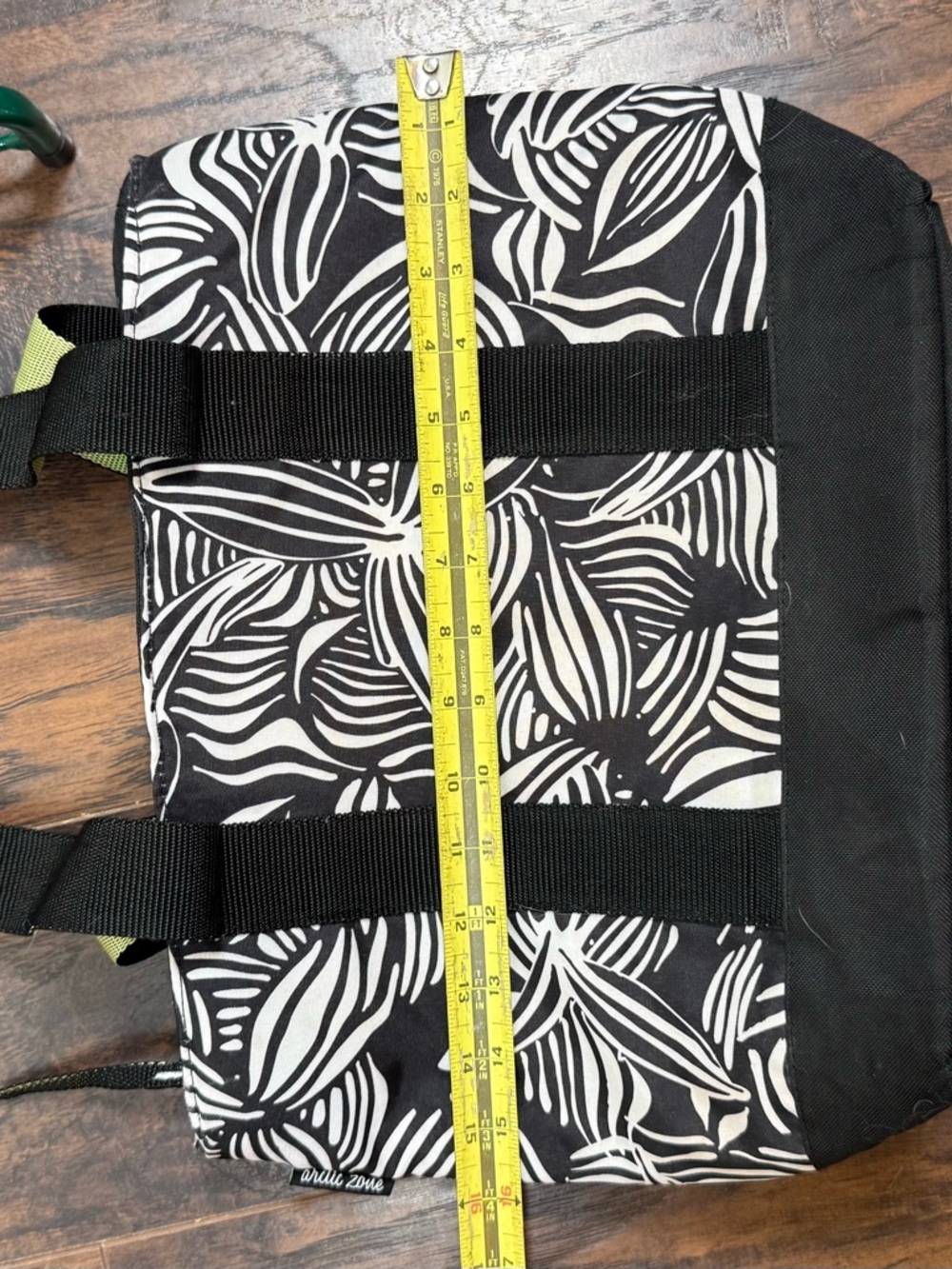 Arctic Zone Black & White Large Lunch Tote - Picture 7 of 8